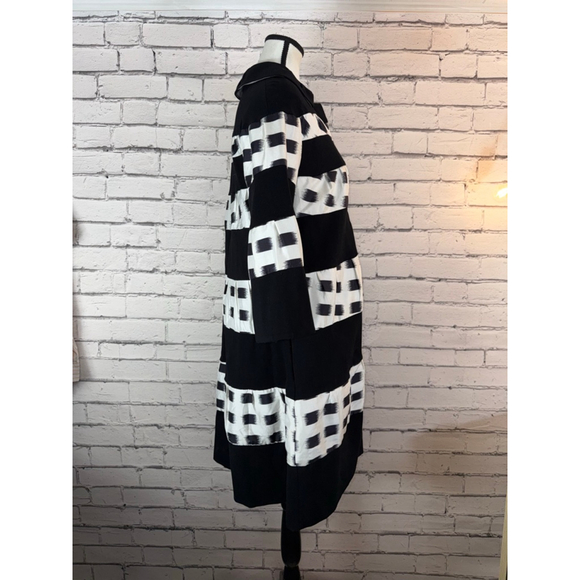 Diane von Furstenberg Black & White Striped Coat Silk Abstract size 6 OVERSIZED - Picture 8 of 11